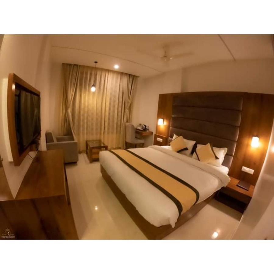 Hotel Prime Residency Chhatarpur Eksteriør bilde